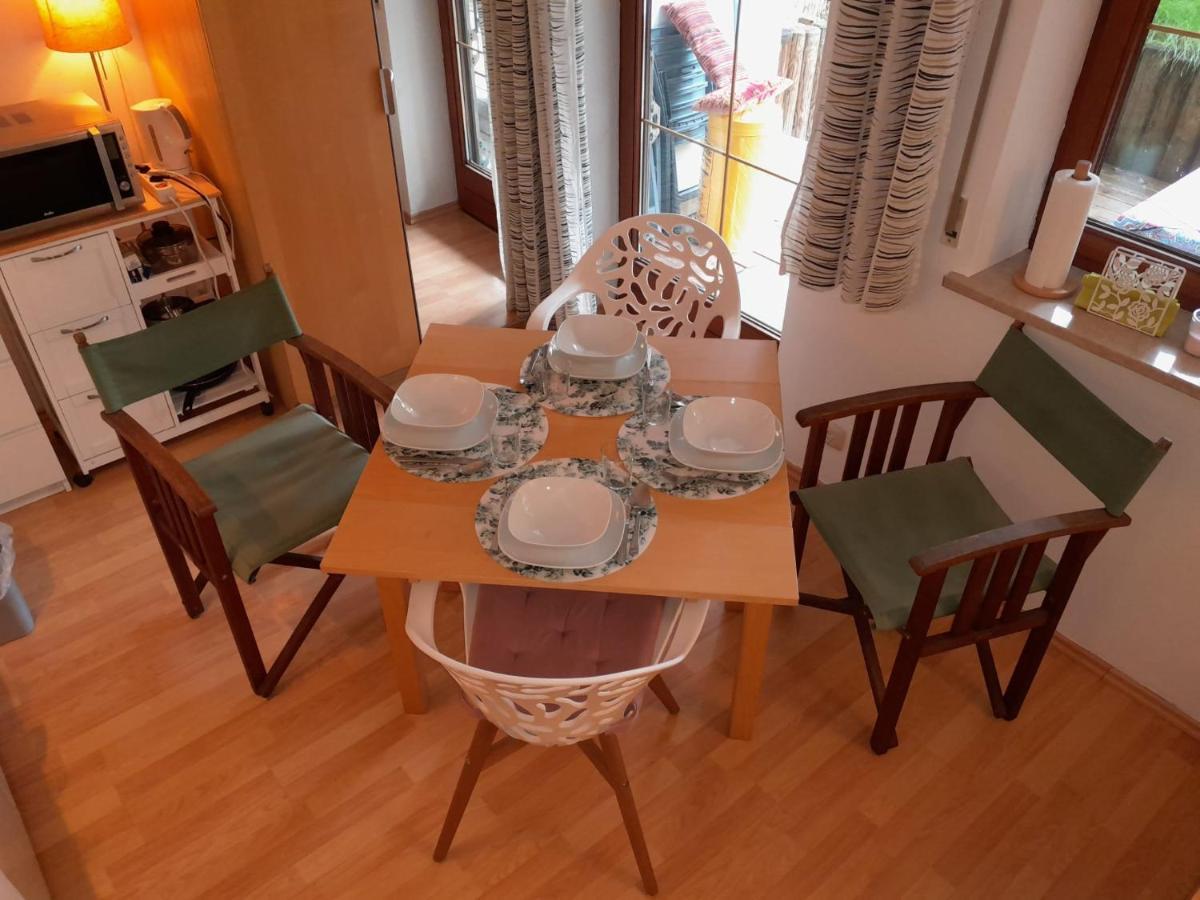 Apartment Mit Kueche Und Balkon Oder Terrasse, Ruhig Und Gut Erreichbar Piding Extérieur photo