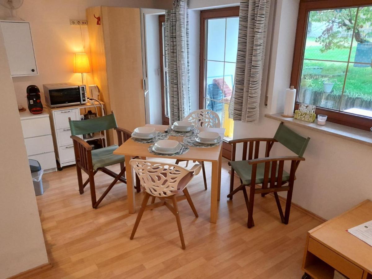 Apartment Mit Kueche Und Balkon Oder Terrasse, Ruhig Und Gut Erreichbar Piding Extérieur photo
