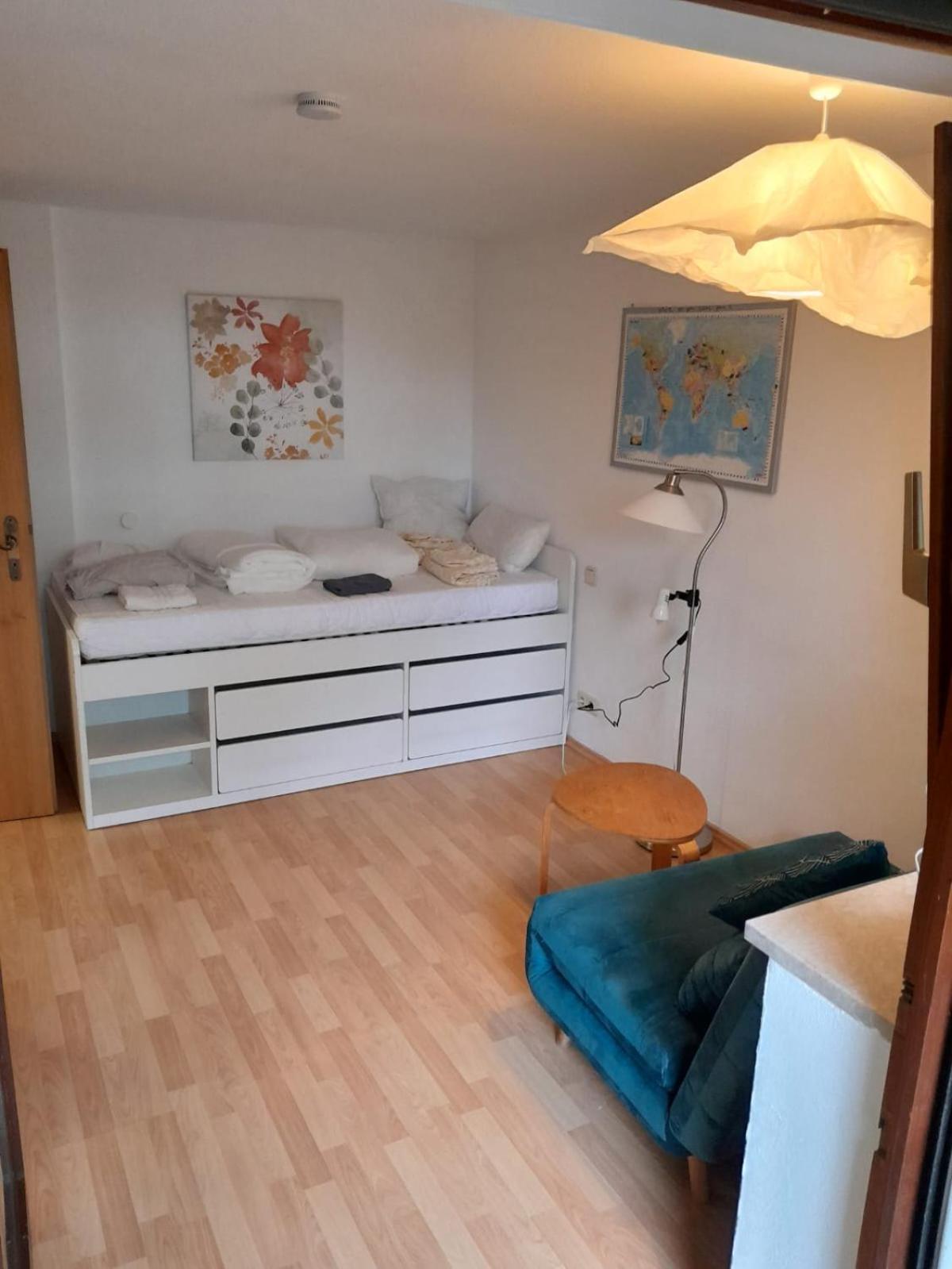 Apartment Mit Kueche Und Balkon Oder Terrasse, Ruhig Und Gut Erreichbar Piding Extérieur photo